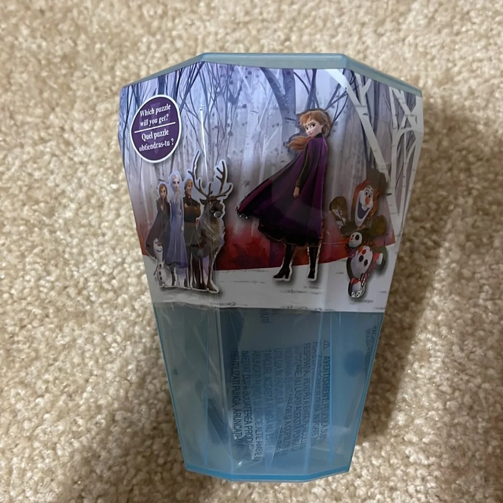 Disney Frozen 2 48Piece Surprise Puzzle in Plastic Gem-Shaped Storage Case